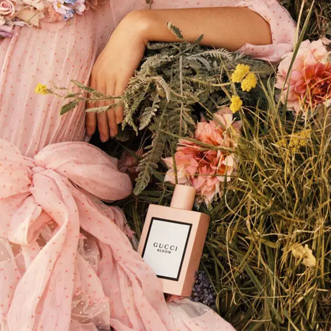 Romantic-Perfumes-Fragrances-tn.jpg